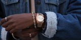 Pulseras de Oro: Cómo Elegir el Diseño Ideal para Tu Look