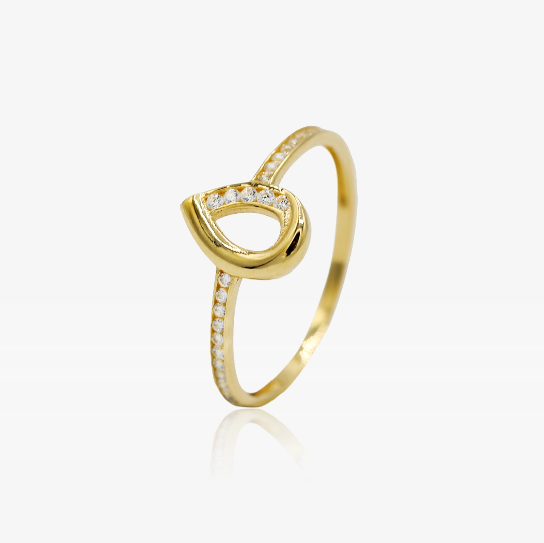 Teardrop zirconia ring