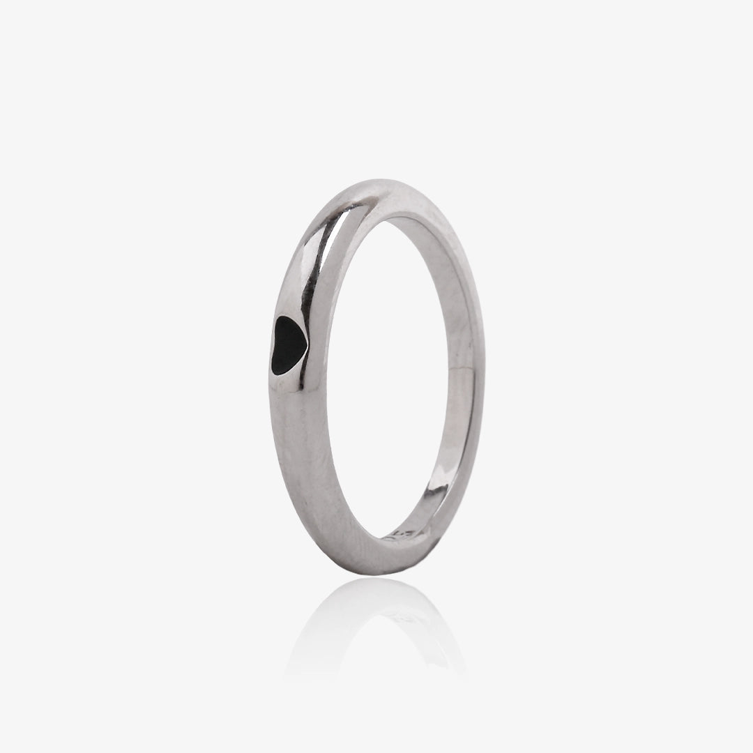 BLACK HEART Ring