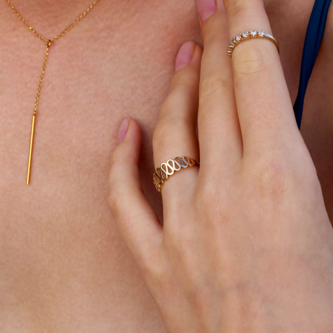 CURVY ring