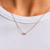 Collar triple stone