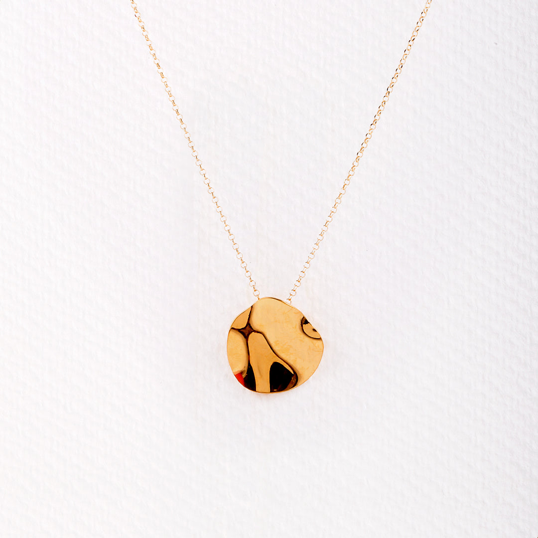 Hammered necklace