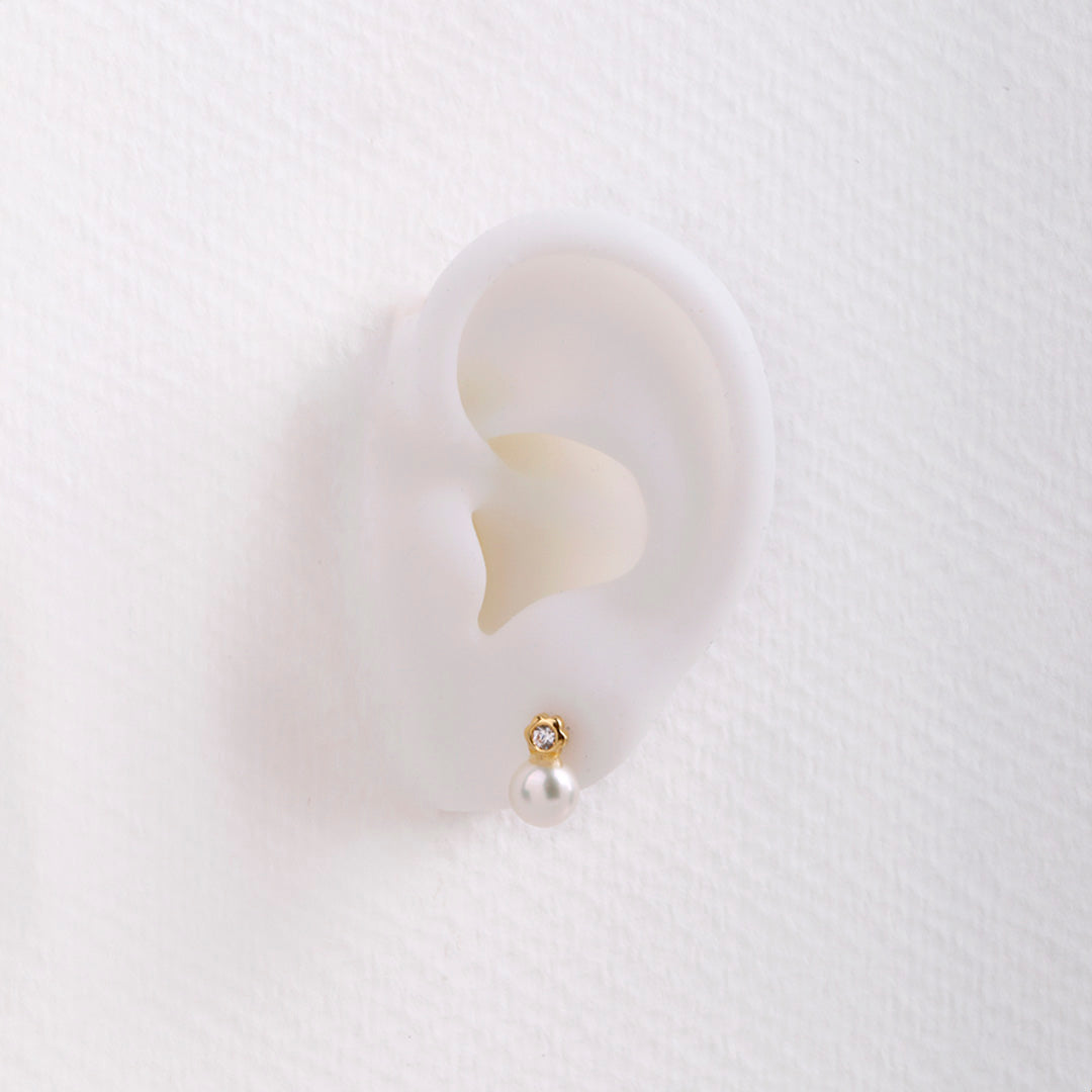 You and me flower earrings