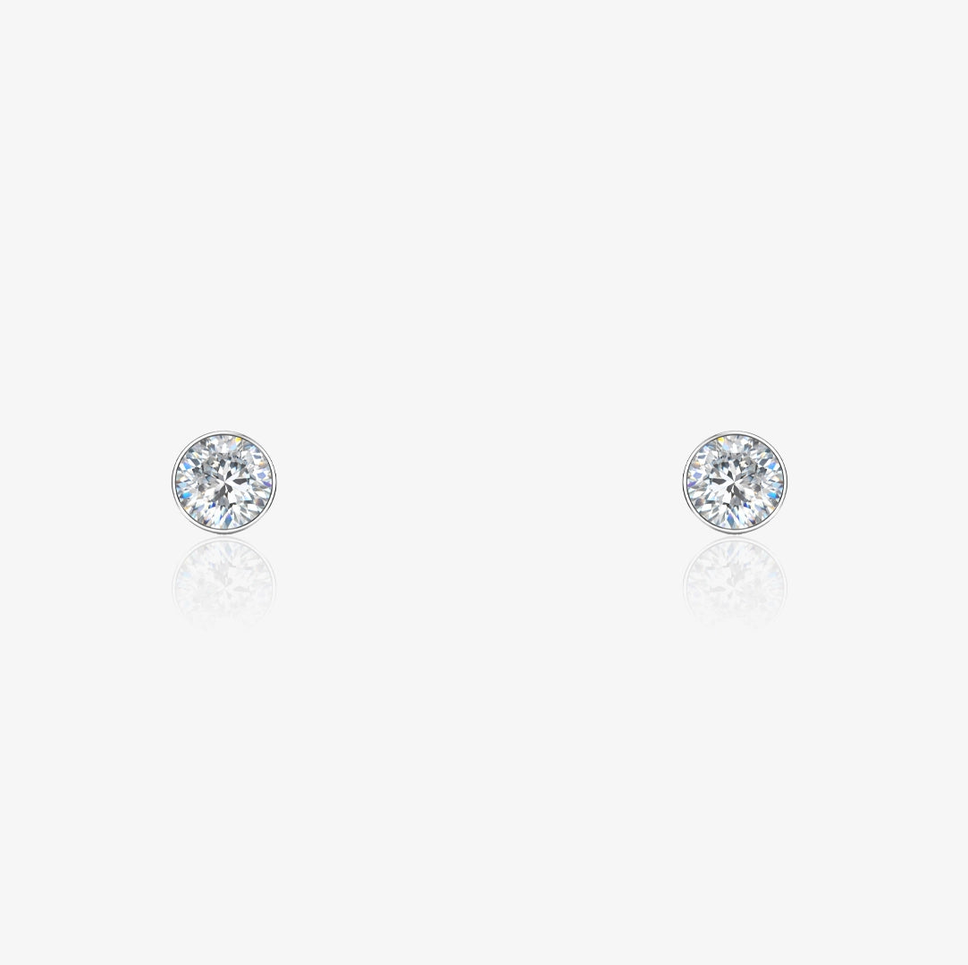 Chaton earrings